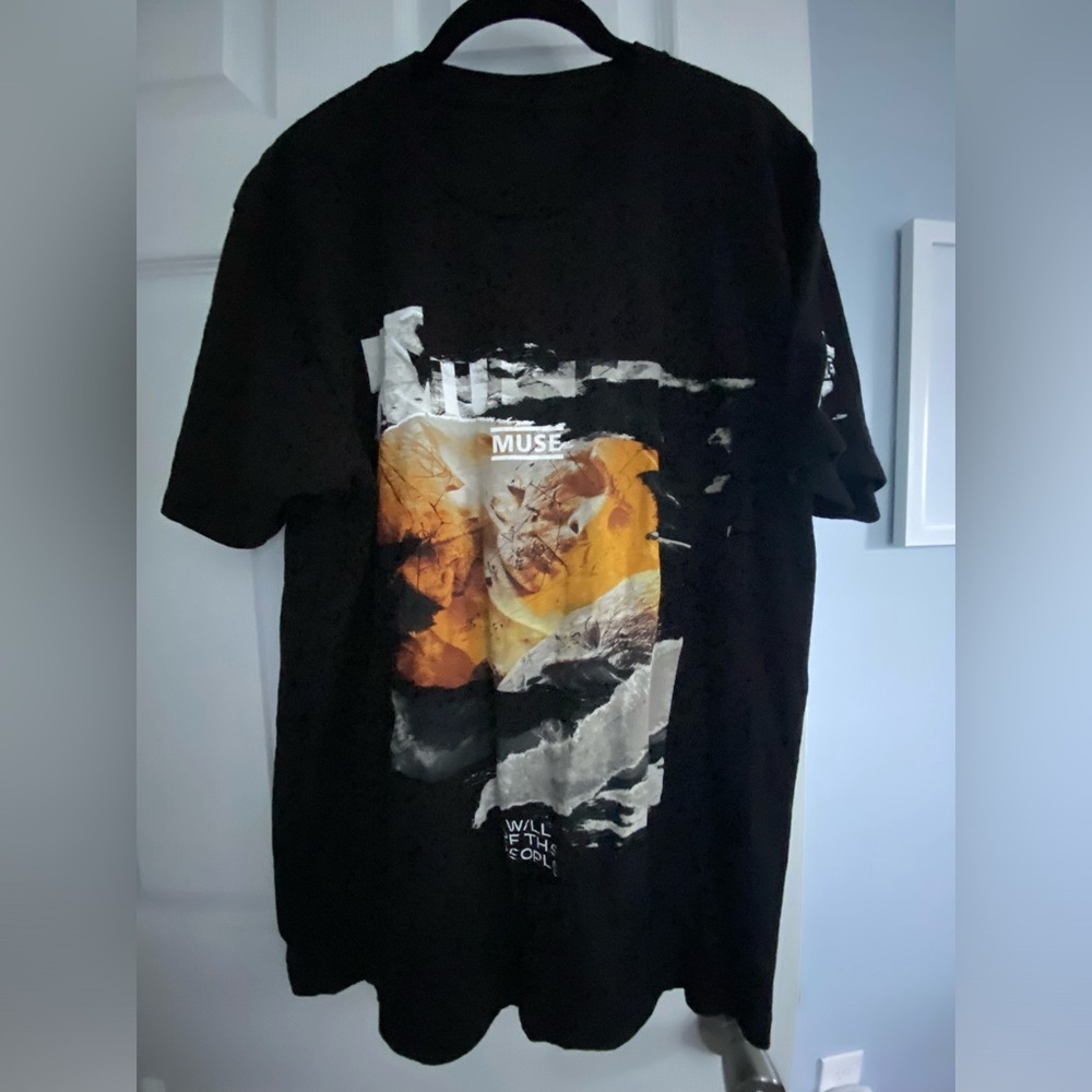 Muse band tee no tag, worn once, like new w a small hole, unisex